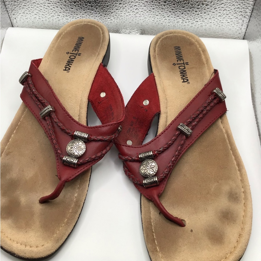 Minnetonka Leather Slip On Thong Flip Flop Red Size 9
